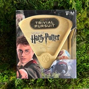 World of Harry Potter Trivial Pursuit Game Travel Game USAopoly 2015 Hasbro